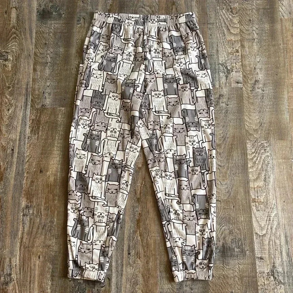 🎉HOST PICK🎉Secret Treasures | Cat 🐱 Pajama  Pants - Picture 3 of 4